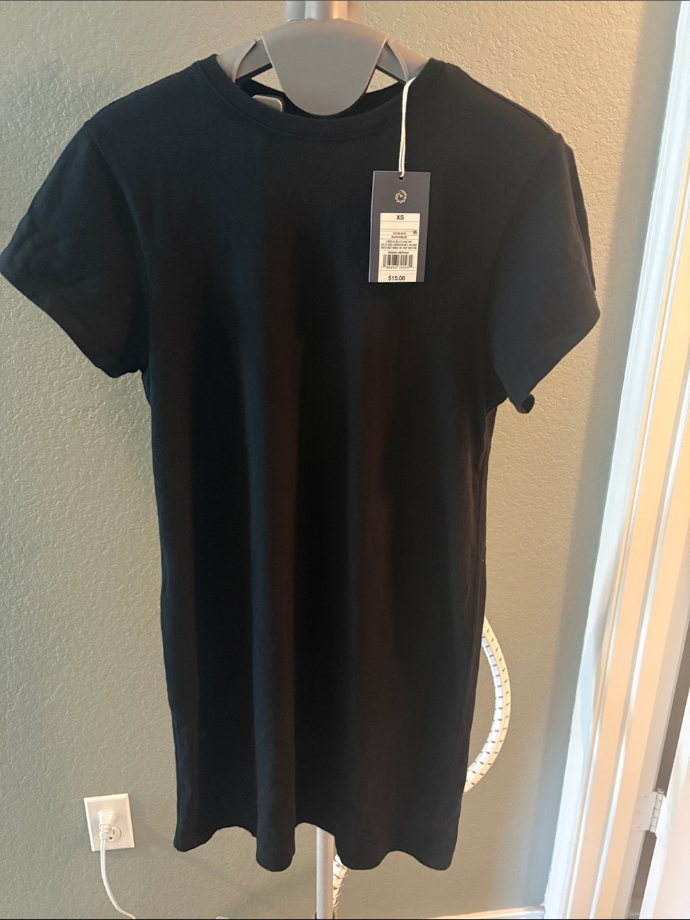 Universal Thread women Short-Sleeve Crew Neck Tee shirt dress